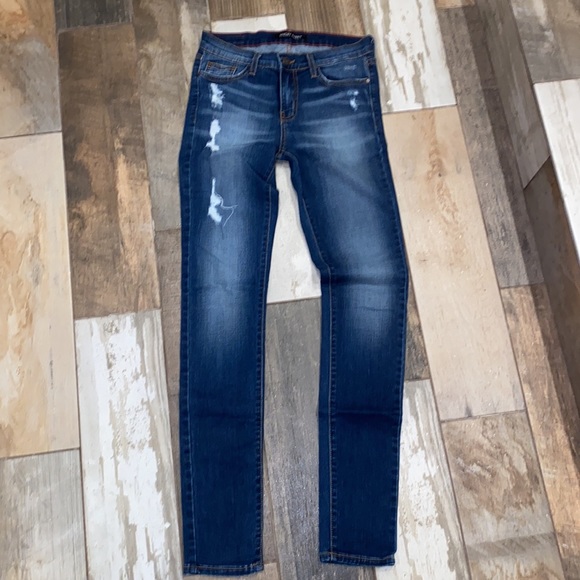 Angry Rabbit skinnies - Picture 2 of 4